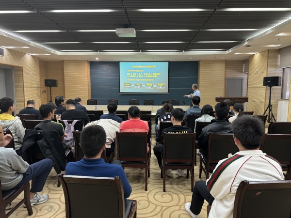 绿茵体育移动办公OA系统手机版APP包下载中心