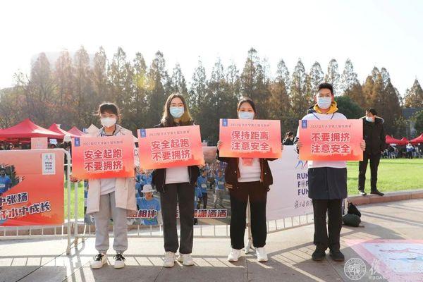 绿茵体育官方指定会员登录入口与客户服务管理系统