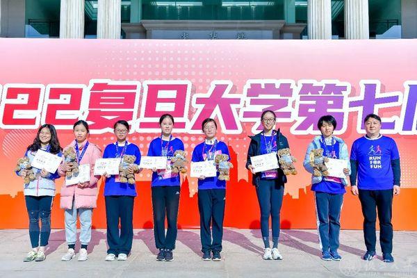 绿茵体育移动办公OA系统手机版APP包下载中心