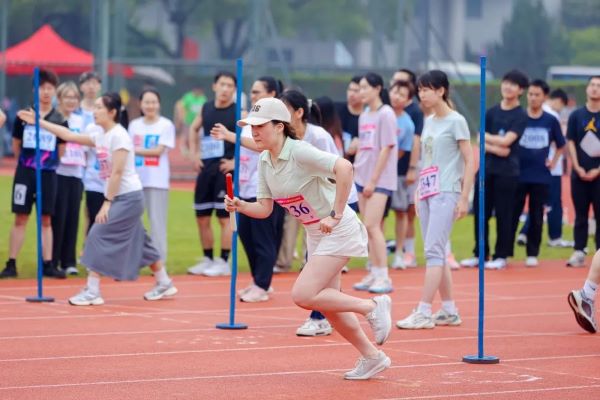 绿茵体育官方指定会员登录入口与客户服务管理系统