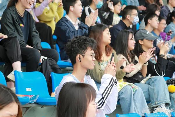 绿茵体育移动办公OA系统手机版APP包下载中心