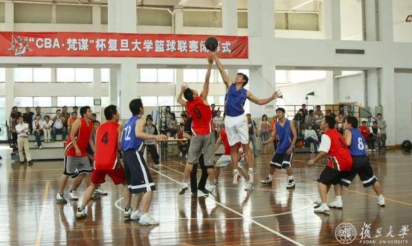 绿茵体育移动办公OA系统手机版APP包下载中心
