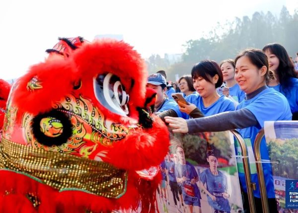 绿茵体育高效云仓储物流监控系统APP应用快速下载